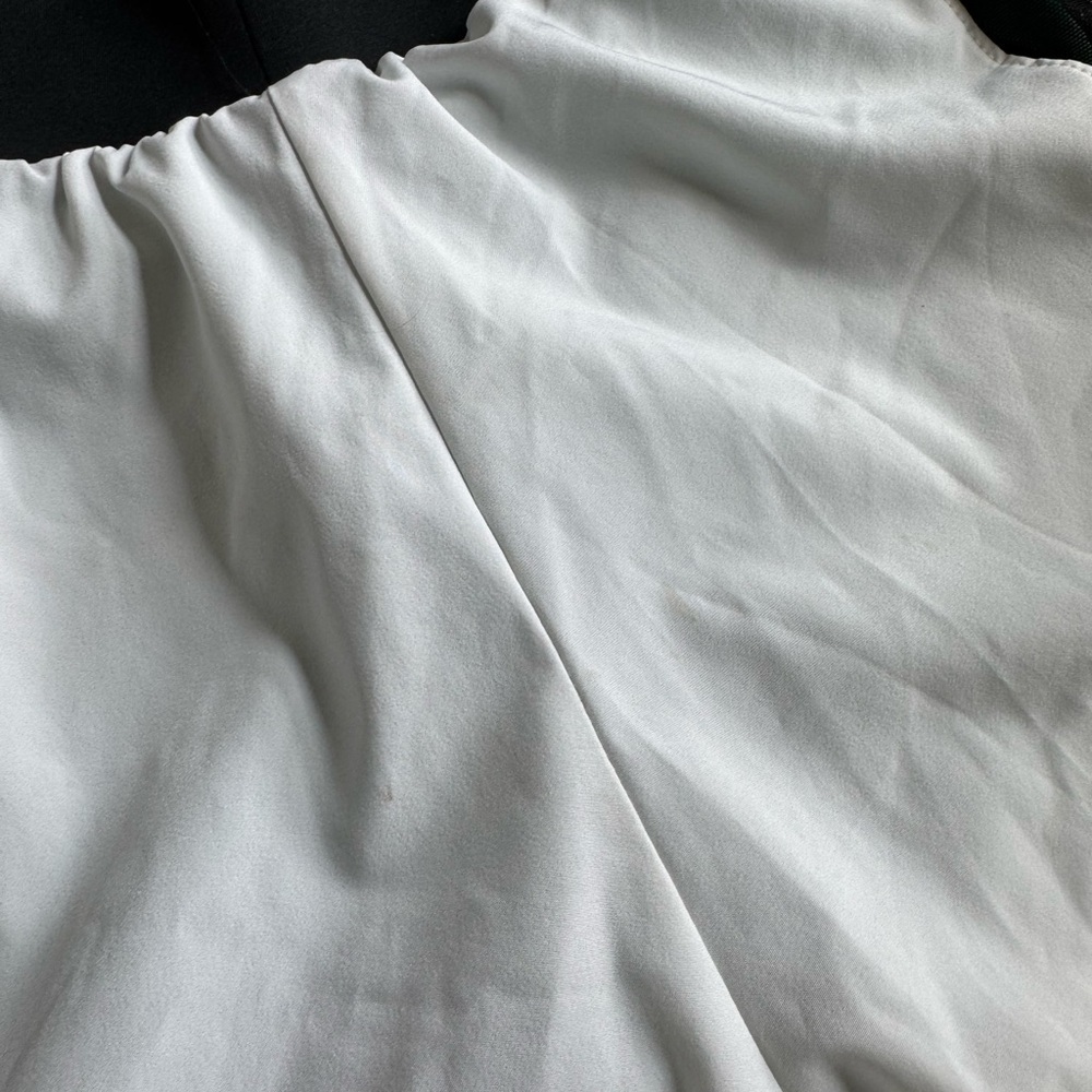 Varsity Shorts White w/ green shorts Women’s size small - Picture 7 of 7